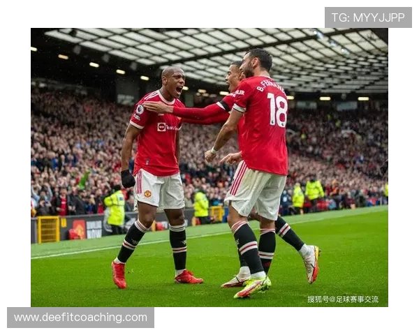 曼联防线失误频繁引发争议,对赛季稳定性形成明显制约 曼联防线失误频繁引发争议,对赛季稳定性形成明显制约