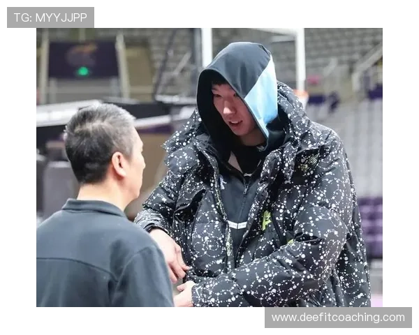 周琦家冰箱里塞满蛋白粉，邻居以为他开健身房